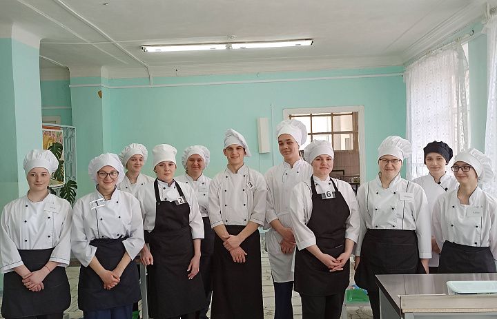 Открытая олимпиада профессионального мастерства по профессии «Кухонный рабочий».