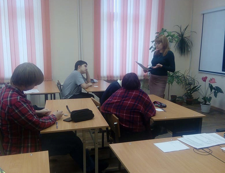 Проведение классных часов на тему "Проблемы в семье, в учебе, с друзьями. Пути решения"